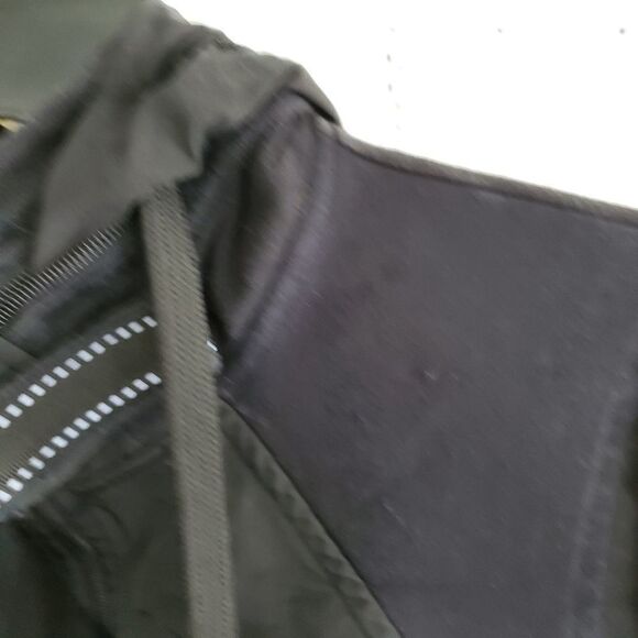 Bench boys zip up jacket - Picture 9 of 12